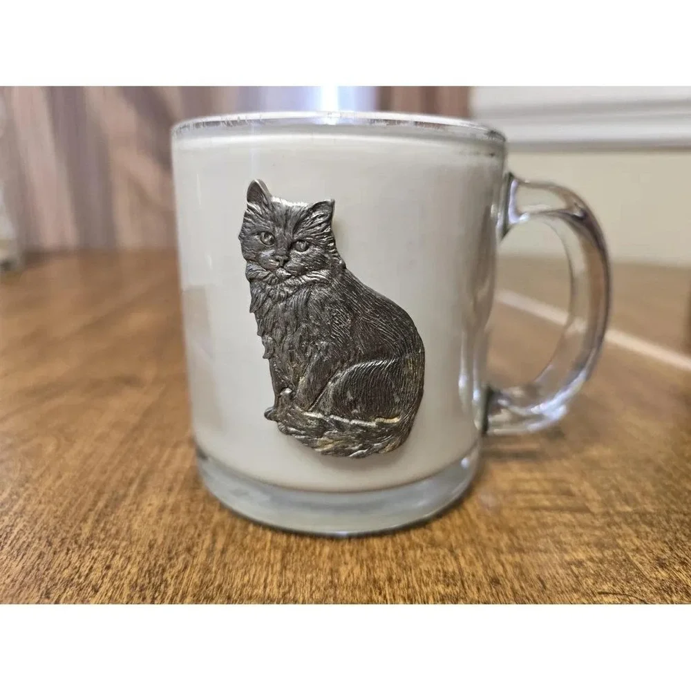 Handmade Grapefruit Scented Candle in Glass Mug with Pewter Longhair Cat C49